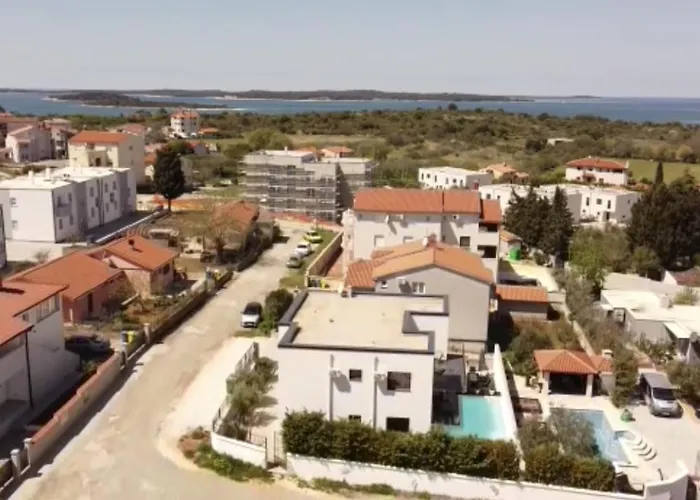 Sea Mare Stin Vista * بولا