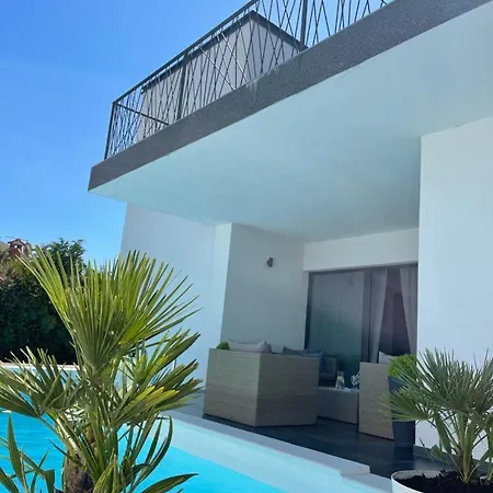 Sea Mare Stin Vista Apartment *