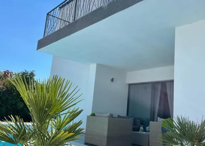 Sea Mare Stin Vista Апартаменти *